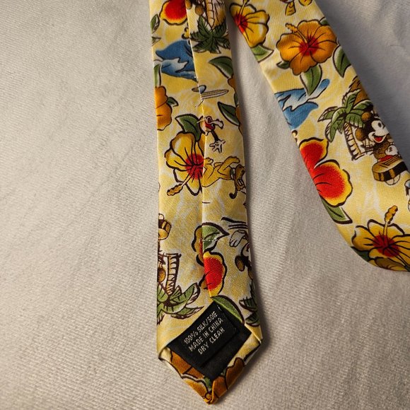 Disney Parks 100% Silk Hawaiian Island Tie - Picture 4 of 4